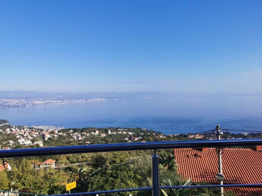 Ferienwohnung Mit 180° Meerblick Dobreć Kültér fotó