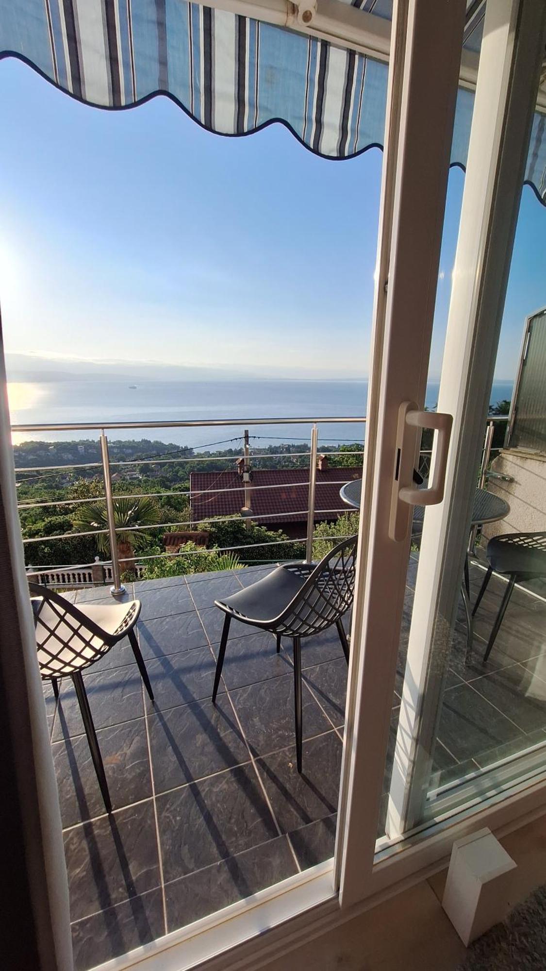 Ferienwohnung Mit 180° Meerblick Dobreć Kültér fotó